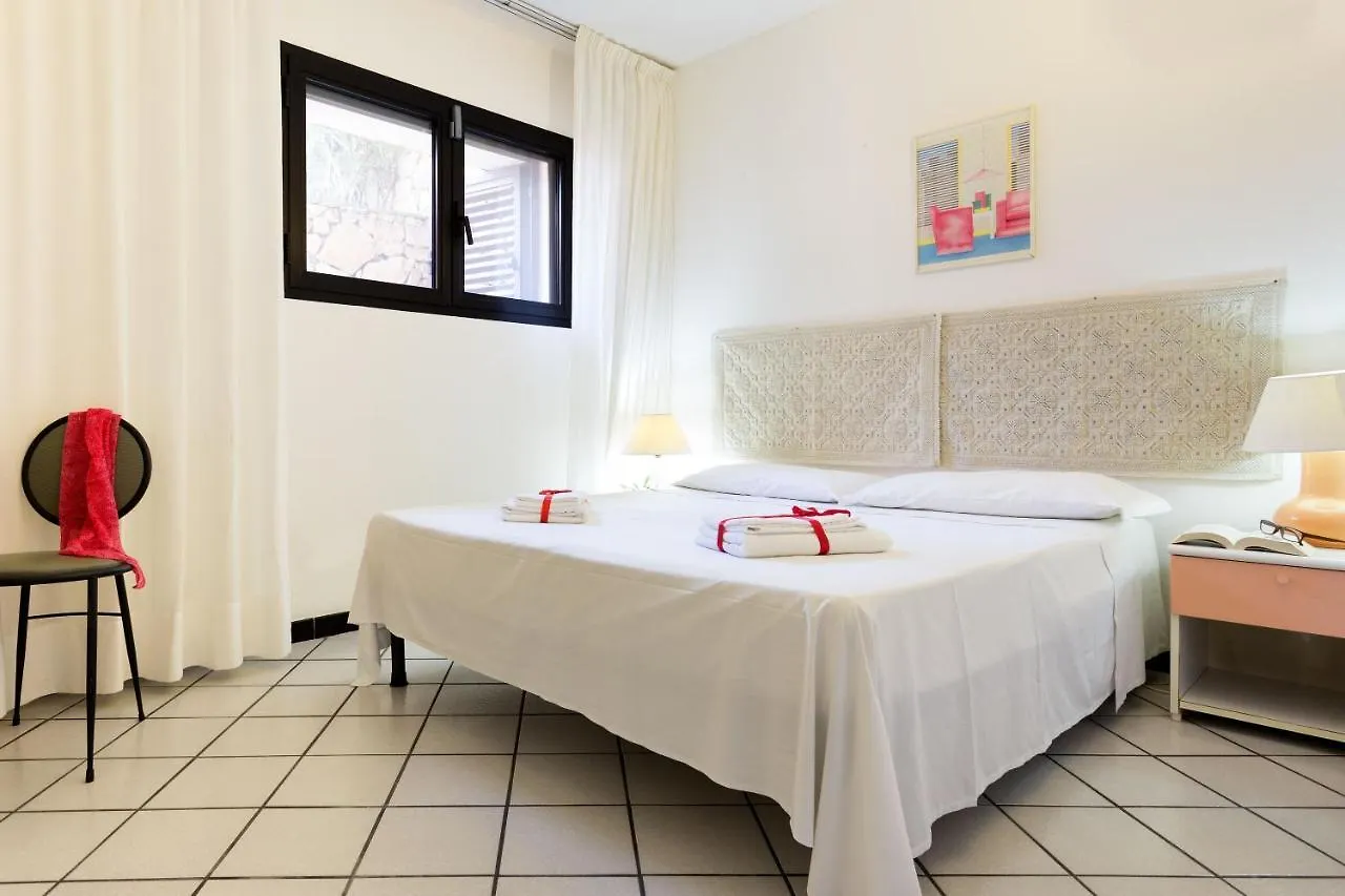 Semesterbostad Villa Vanessa Punta Molara Italien