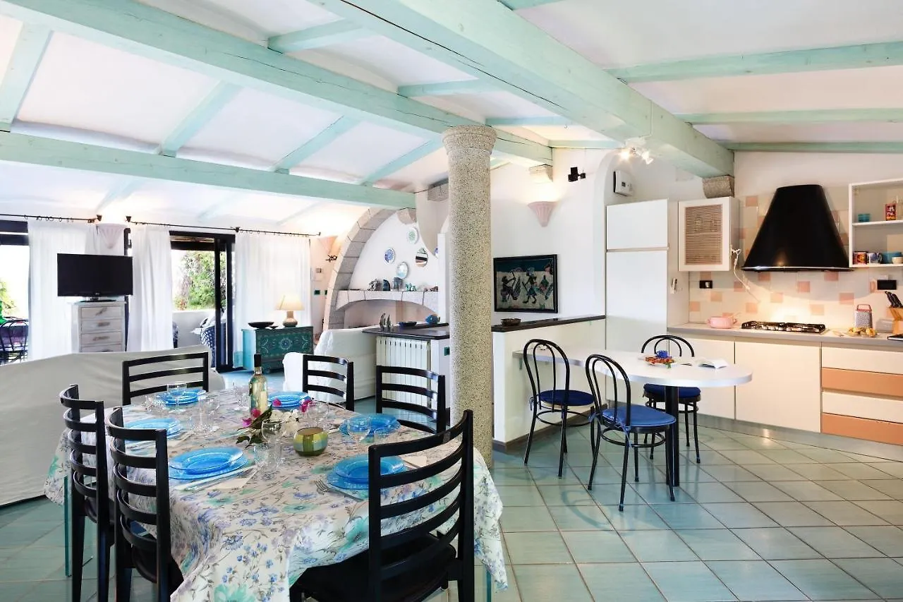 Villa Vanessa Punta Molara 0*,  Italien
